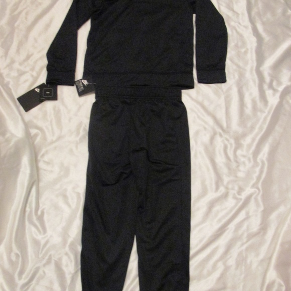 Nike Boys Tracksuit 2 Piece BlackWhite 86E130-023 Brand New with tags - Picture 6 of 8